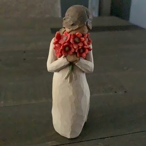 Willow Tree ‘Surrounded by Love’